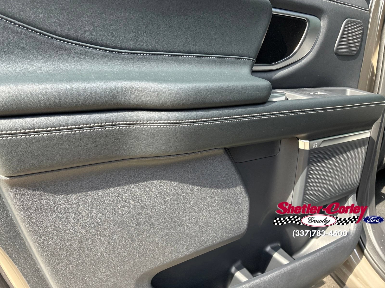 New 2027 Ford Expedition Max Platinum w/ Stealth Appearance Package RWD image 12