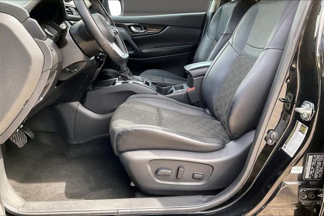 Certified 2021 Nissan Rogue Sport SV w/ Technology Package FWD image 23