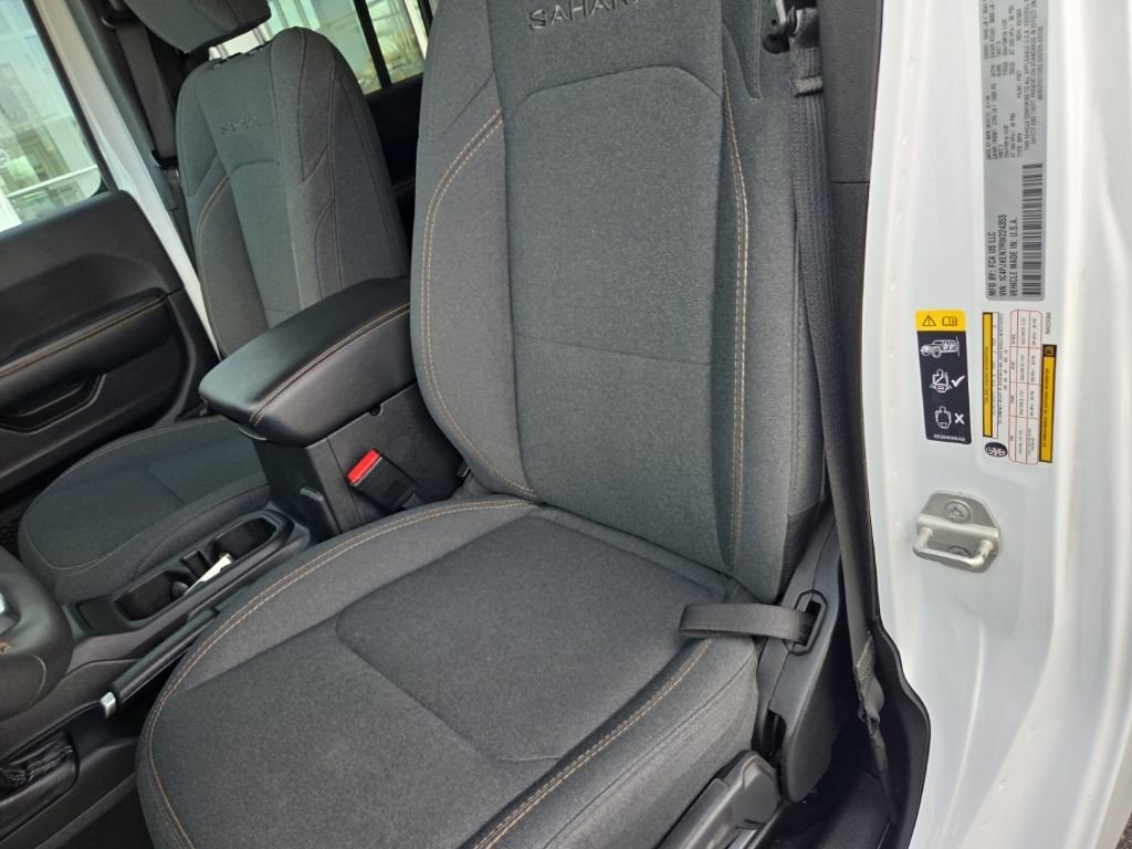 Used 2024 Jeep Wrangler Sahara image 16