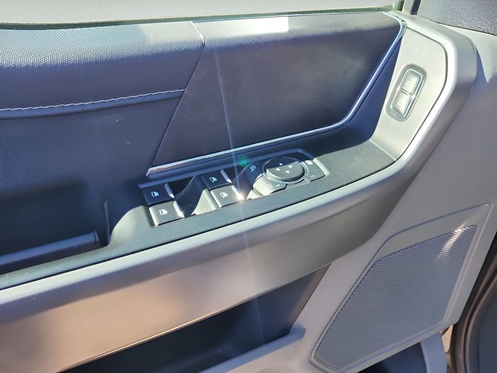 Used 2025 Ford F150 XLT w/ Equipment Group 301A Standard image 18