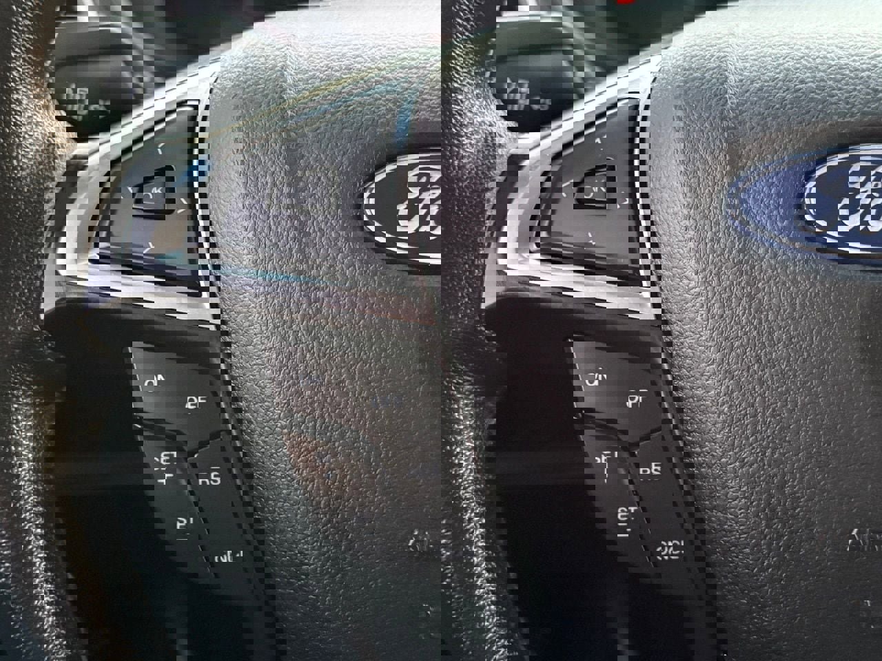 Used 2024 Ford Edge SEL image 18