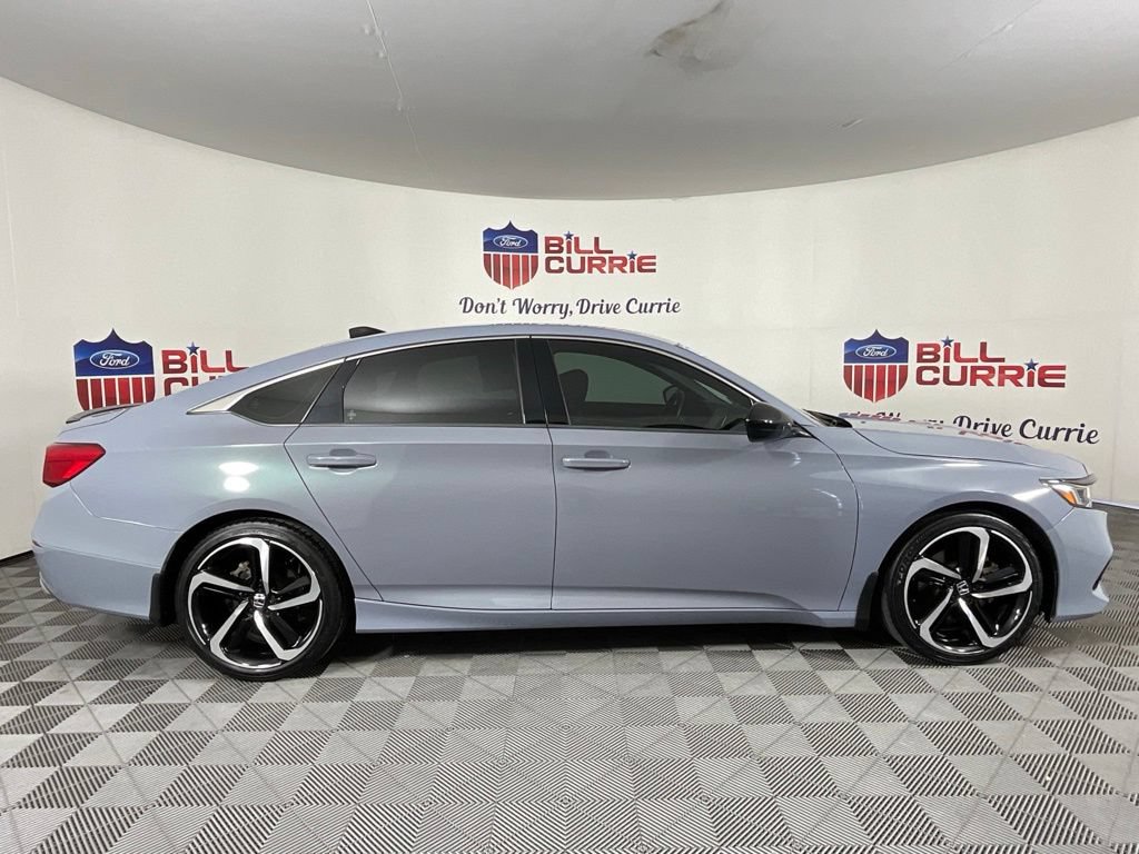 Used 2022 Honda Accord Sport image 2