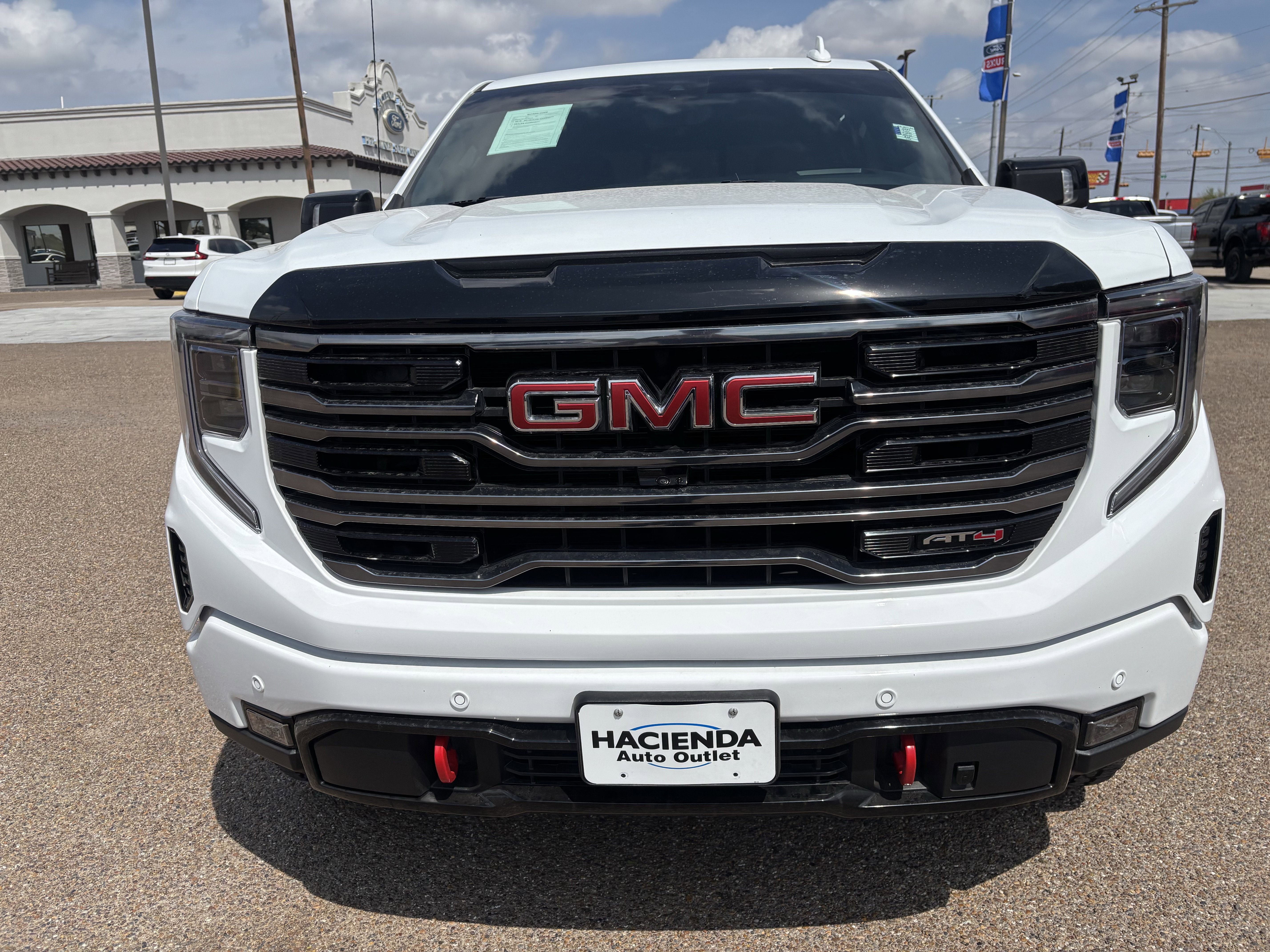 Used 2024 GMC Sierra 1500 AT4 w/ Technology Package image 6