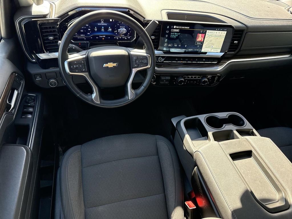 Used 2025 Chevrolet Silverado 1500 LT image 17