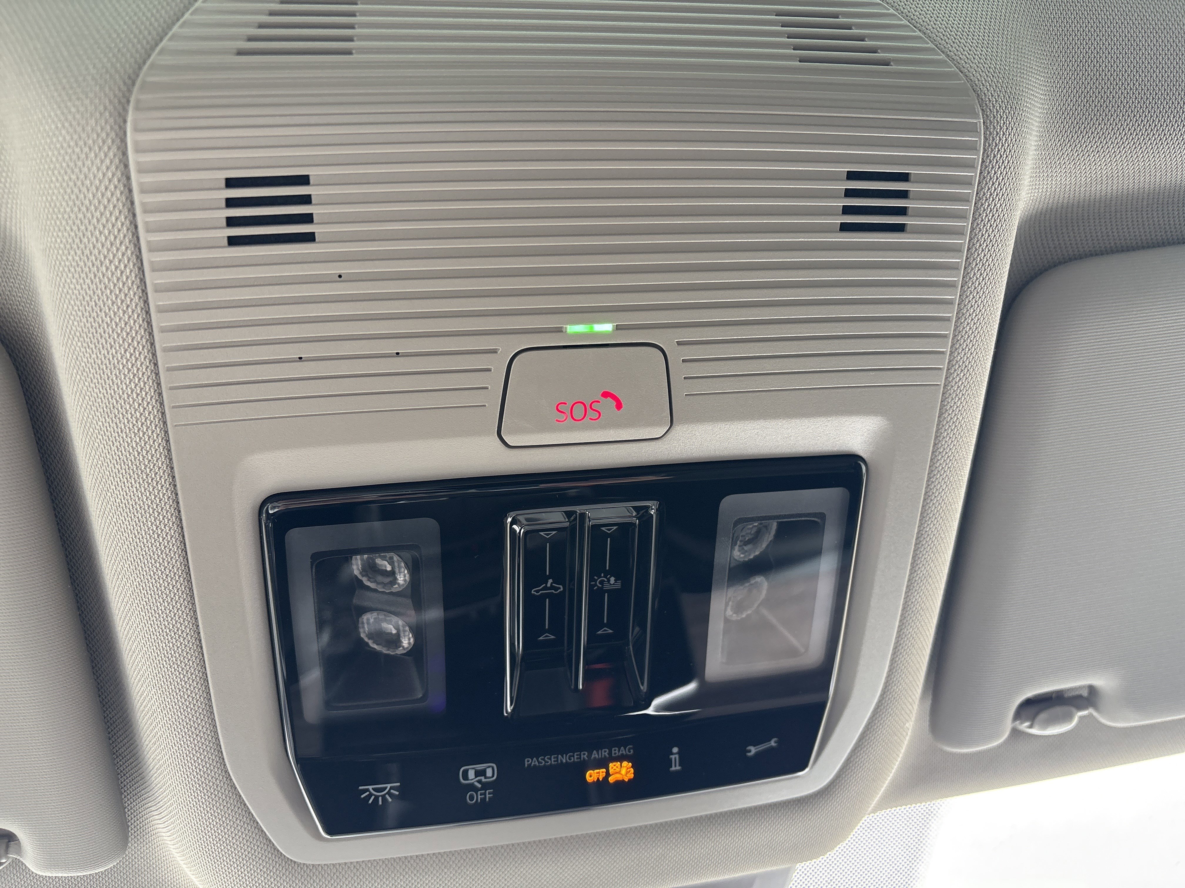 Certified 2024 Volkswagen Atlas SEL Premium R-Line image 35