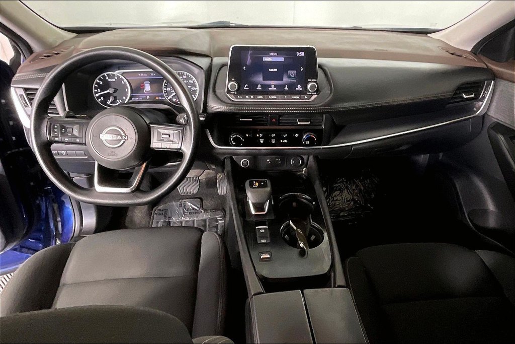 Used 2023 Nissan Rogue S FWD image 17