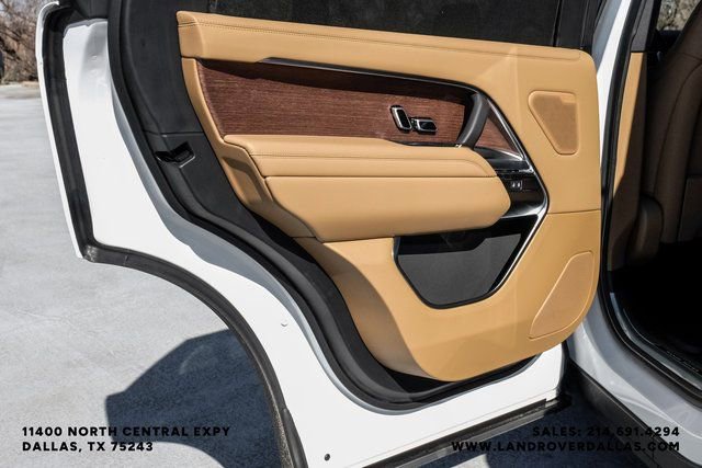 New 2026 Land Rover Range Rover Long Wheelbase SE image 45