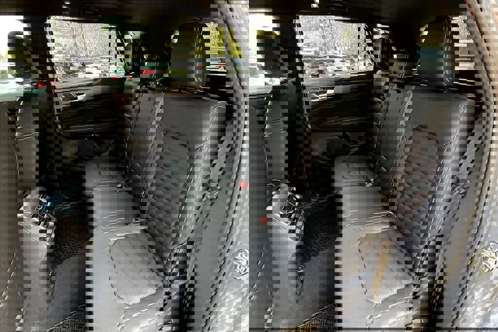 New 2025 Volkswagen Atlas Cross Sport SEL image 19