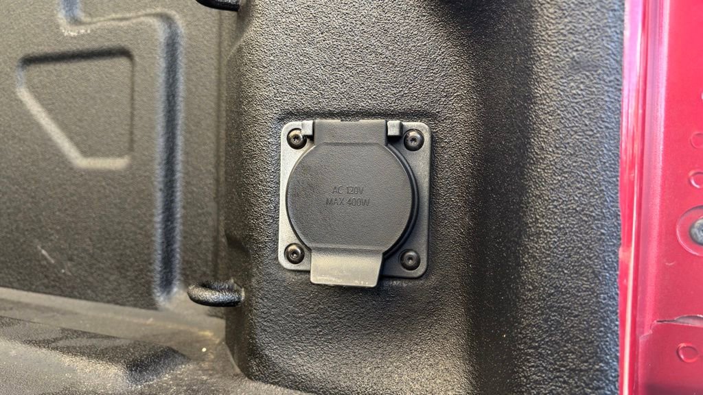 Used 2024 Chevrolet Silverado 2500 LTZ w/ LTZ Plus Package image 7