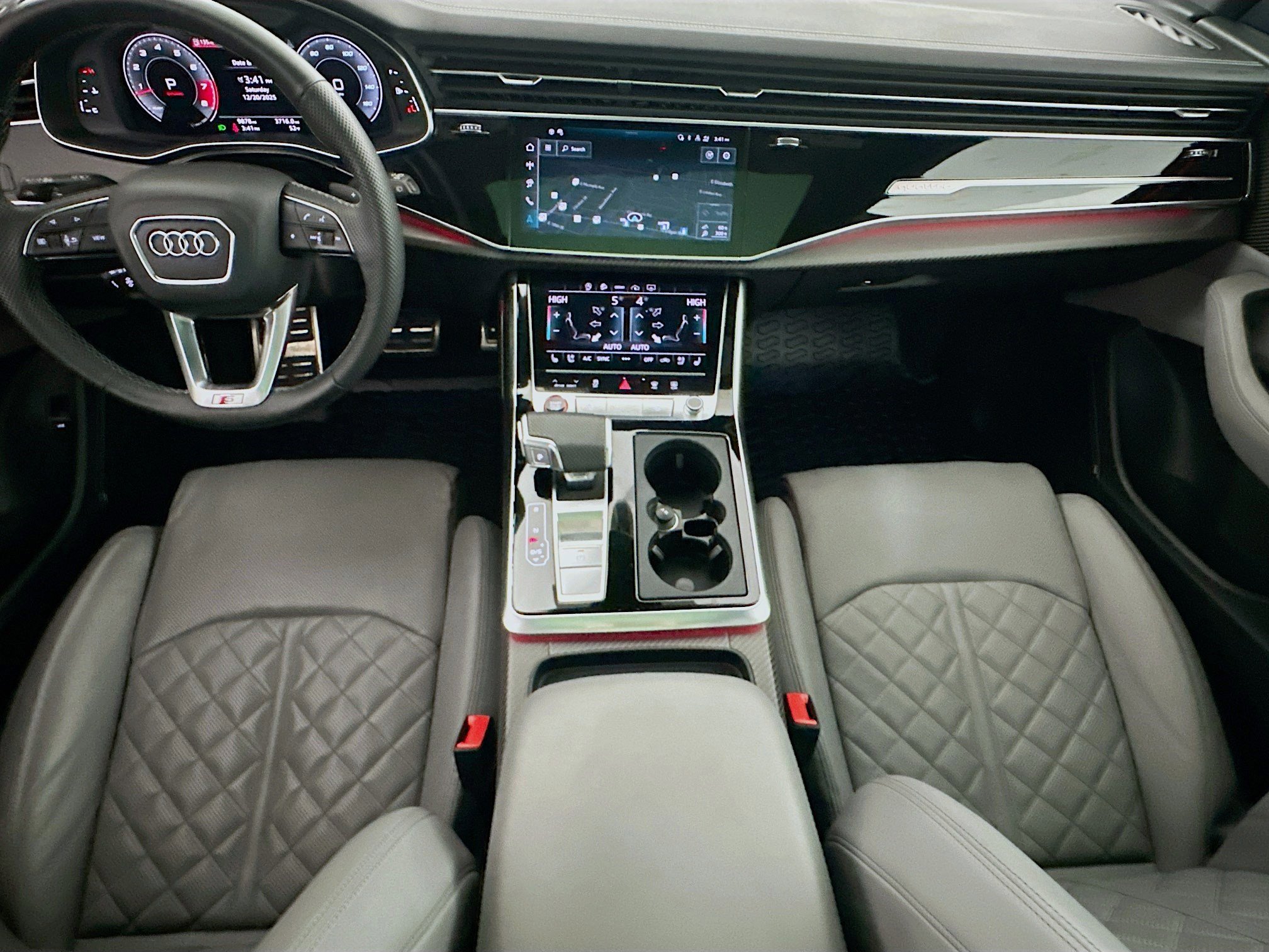 Used 2024 Audi SQ8 Premium Plus w/ S Sport Package image 19