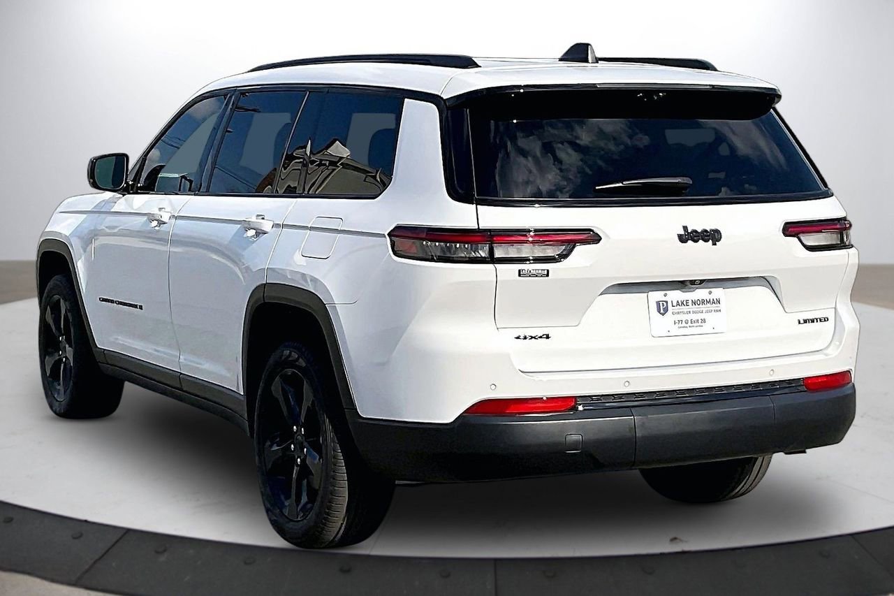 Certified 2025 Jeep Grand Cherokee L Limited w/ Luxury Tech Group II image 7