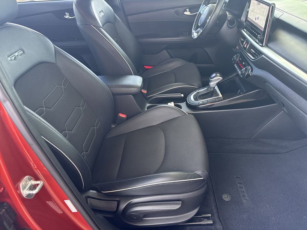 Used 2022 Kia Forte GT-Line image 35