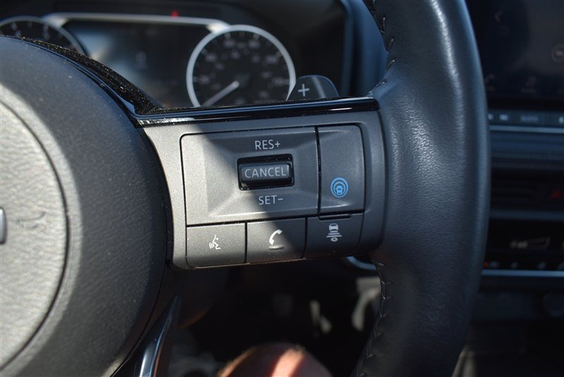 Used 2023 Nissan Rogue SV w/ SV Premium B Package AWD/4WD image 16