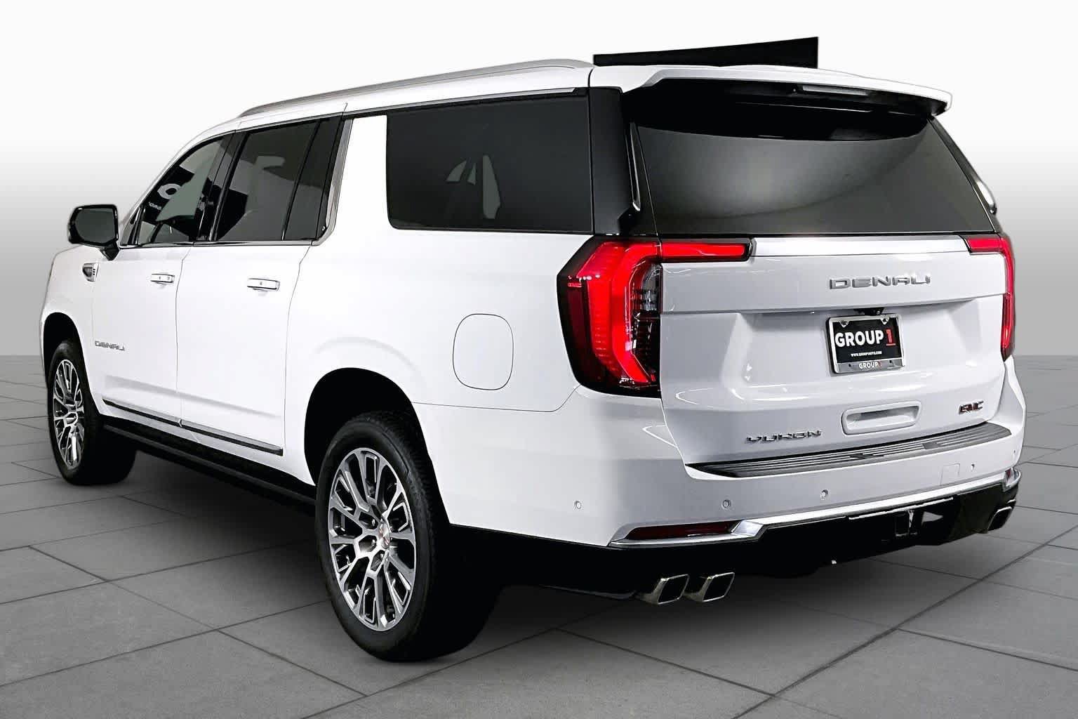 Certified 2026 GMC Yukon XL Denali w/ Sun & Power Step Package RWD image 11