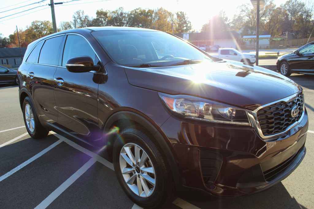 Used 2019 Kia Sorento LX image 3