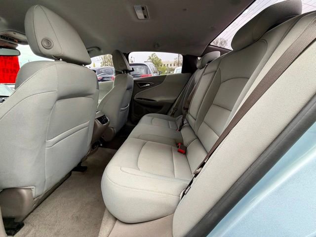 Used 2017 Chevrolet Malibu LT w/ Driver Confidence Package FWD image 14