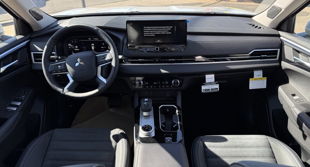 New 2026 Mitsubishi Outlander SE image 29