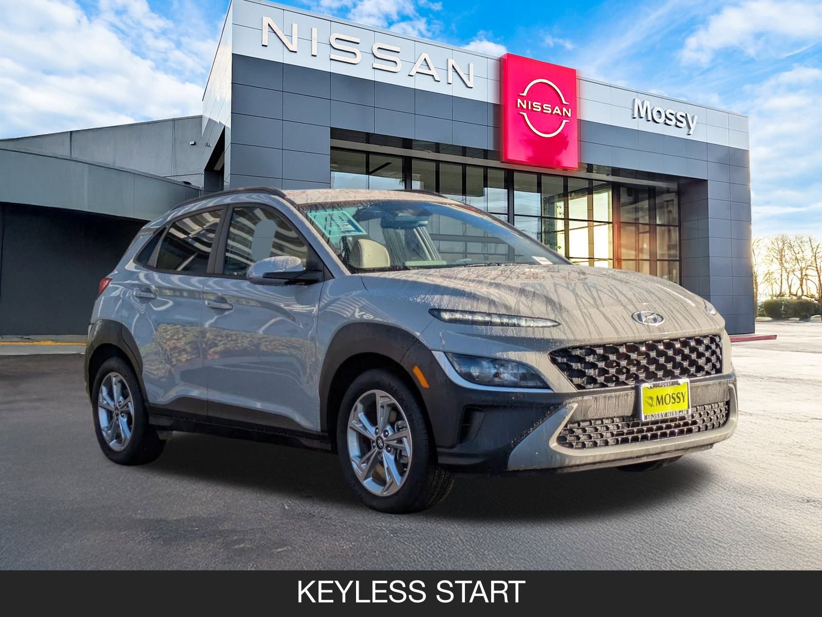 Used 2023 Hyundai Kona SEL w/ Cargo Package image 2