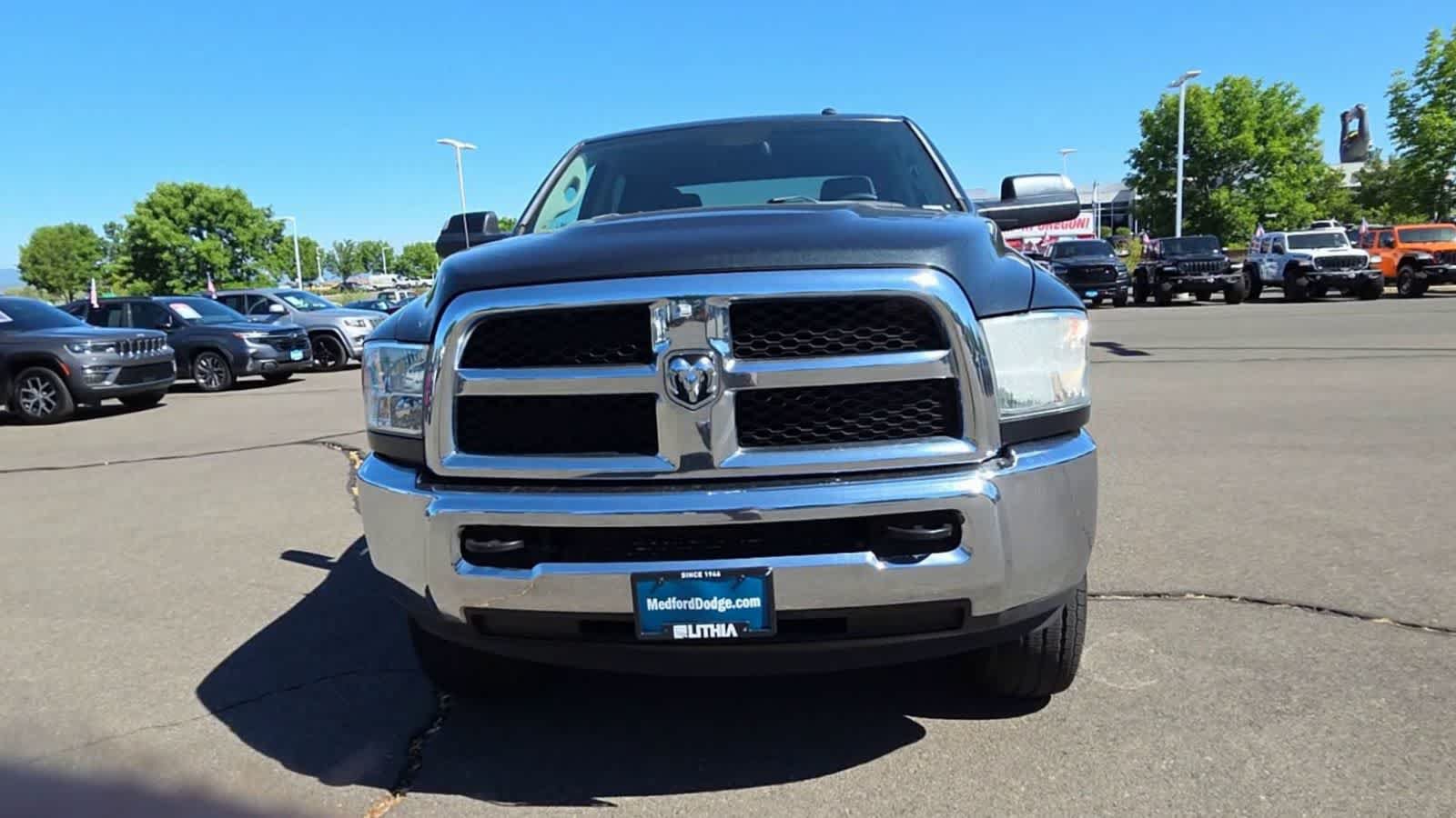 Used 2018 RAM 2500 ST AWD/4WD image 3