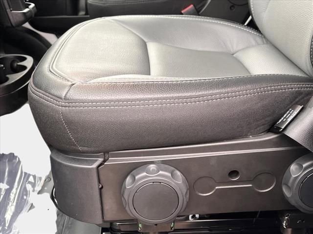 New 2025 RAM ProMaster 3500 w/ Quick Order Package 22G SLT image 9