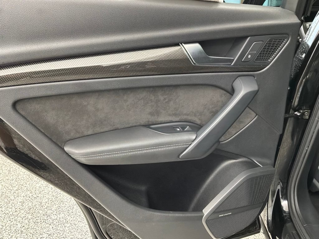 Used 2019 Audi SQ5 Prestige w/ Prestige Package AWD/4WD image 18