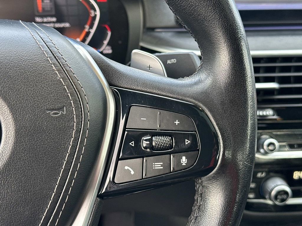 Used 2023 BMW 530i xDrive w/ Premium Package image 20