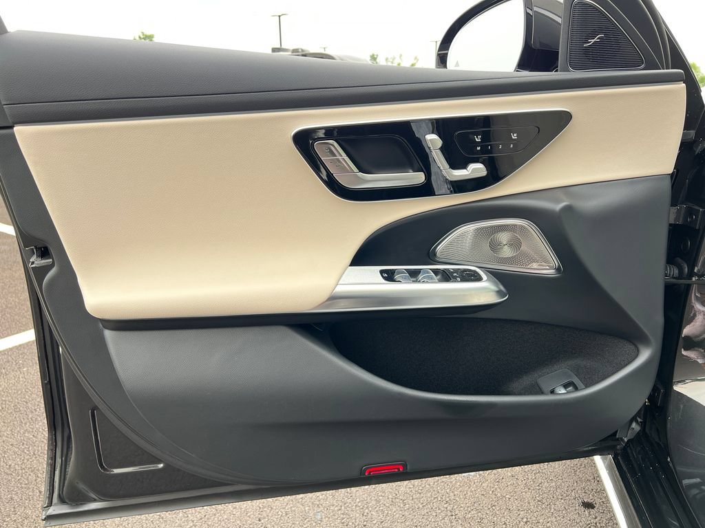 New 2026 Mercedes-Benz E 350 4MATIC Sedan image 10