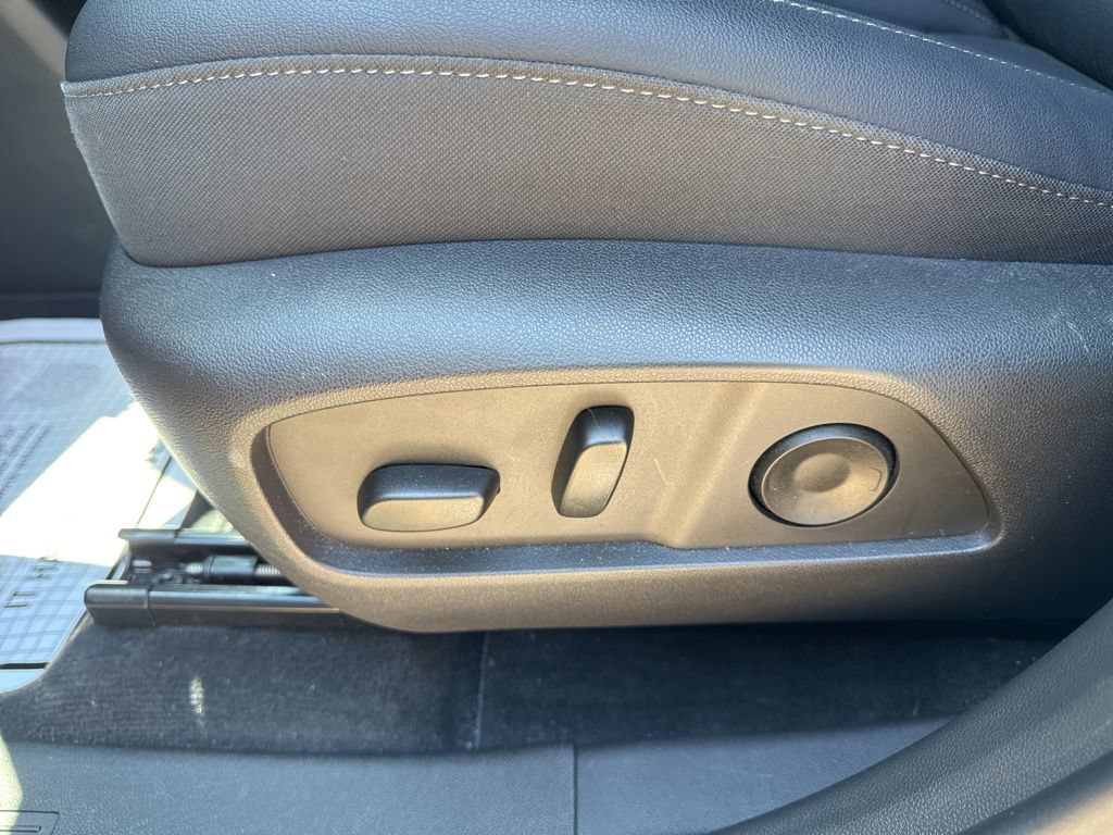 Used 2026 Chevrolet Equinox LT w/ Convenience Package II AWD/4WD image 30