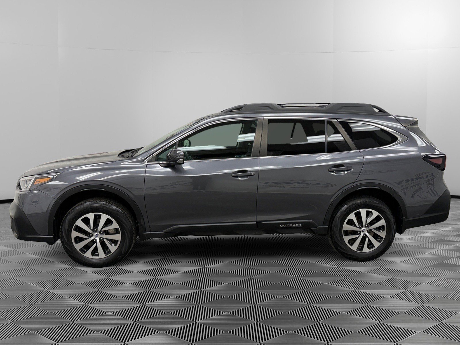 Used 2022 Subaru Outback Premium image 2
