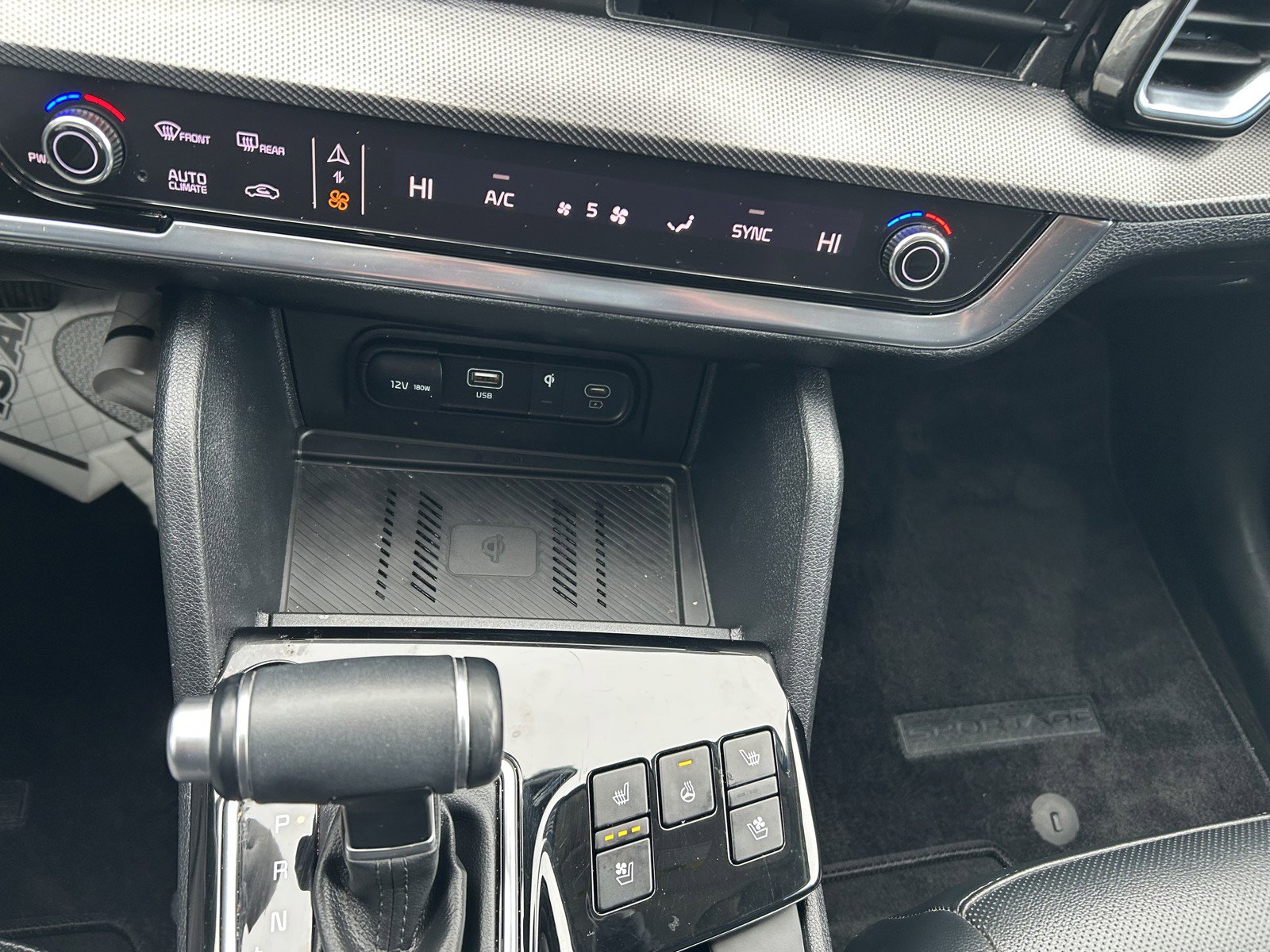 Used 2025 Kia Sportage SX image 30