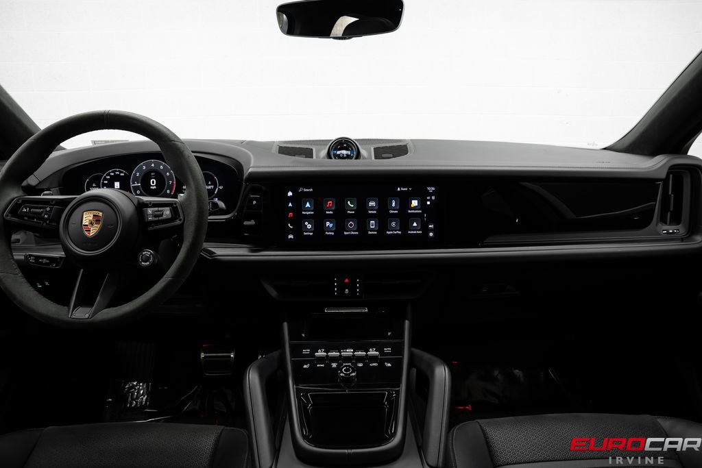 Used 2025 Porsche Cayenne GTS image 23