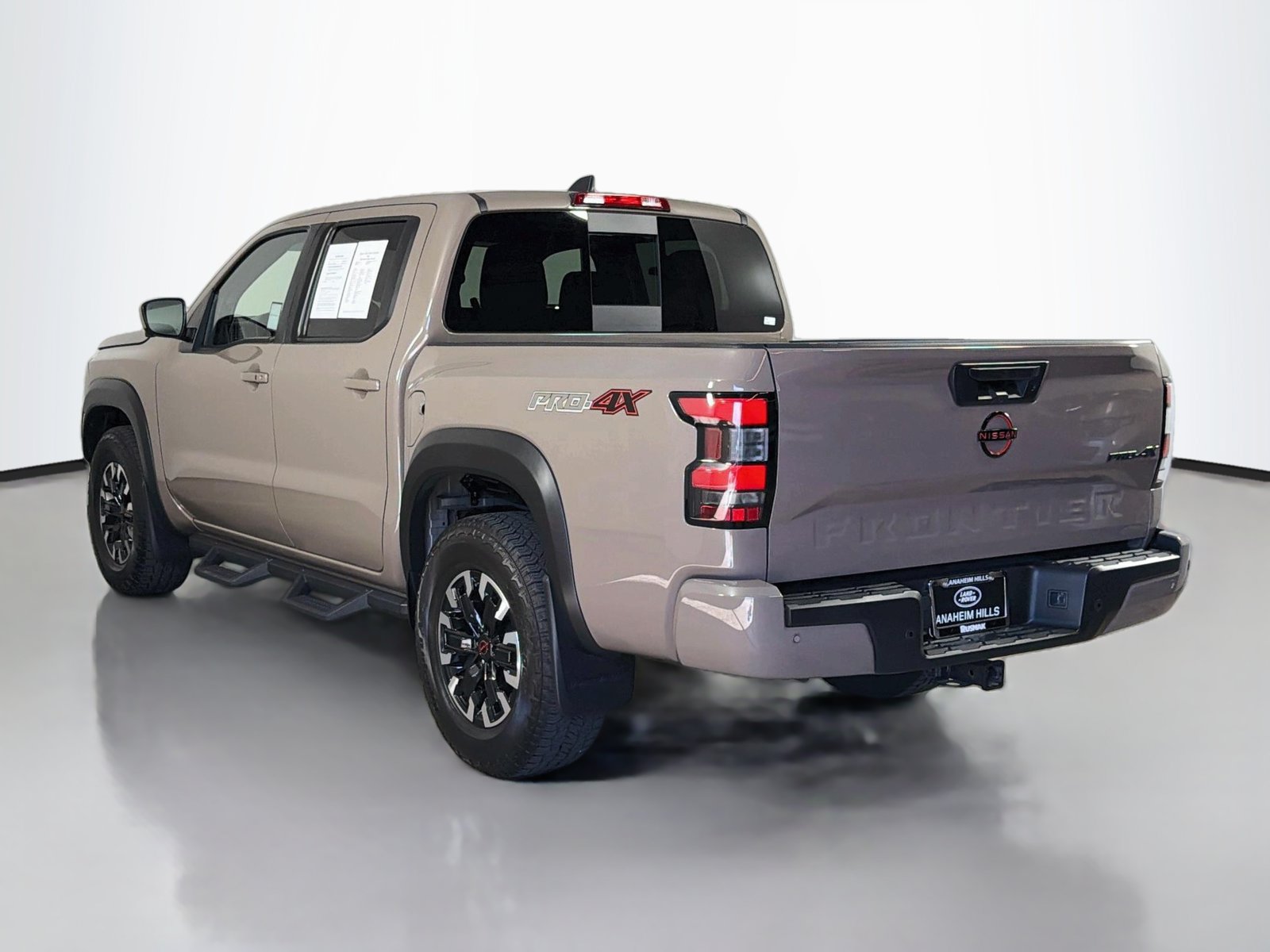 Used 2024 Nissan Frontier PRO-4X w/ Pro Convenience Package AWD/4WD image 3