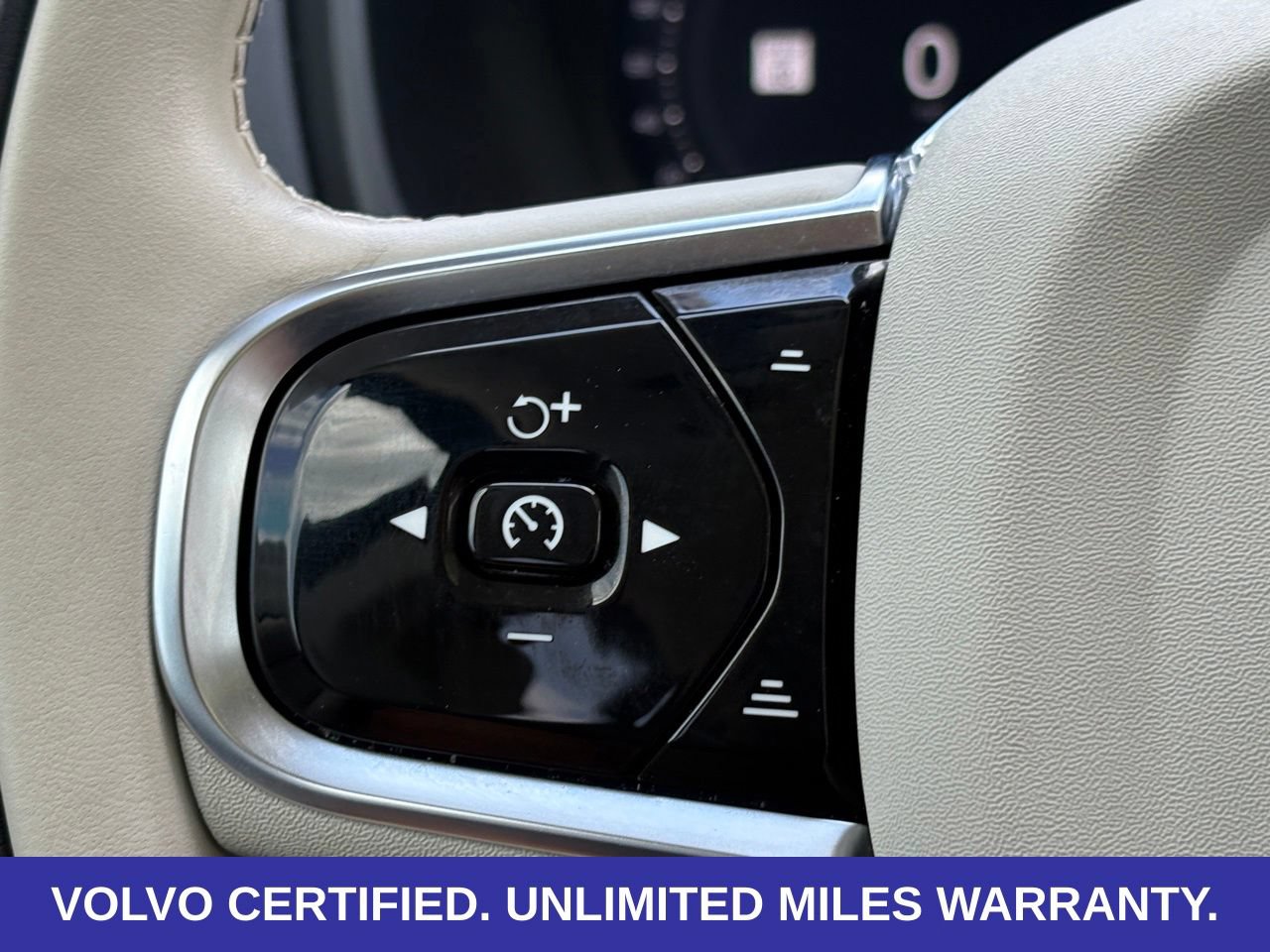 Certified 2024 Volvo XC90 T8 Plus w/ Protection Package AWD/4WD image 16