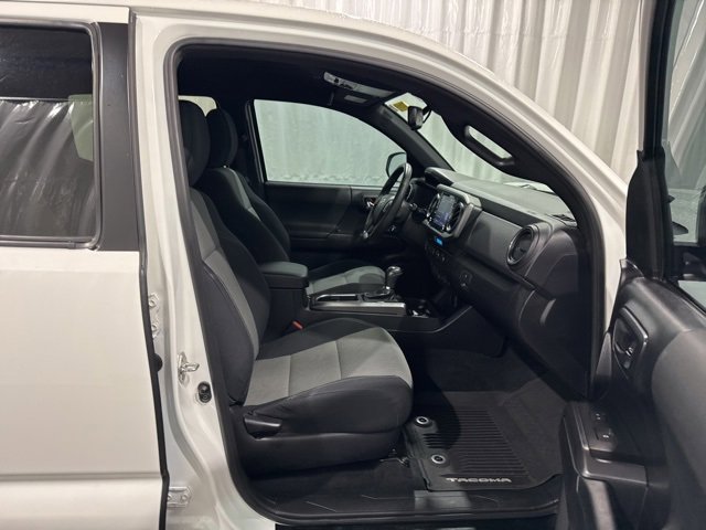 Used 2021 Toyota Tacoma TRD Sport image 15