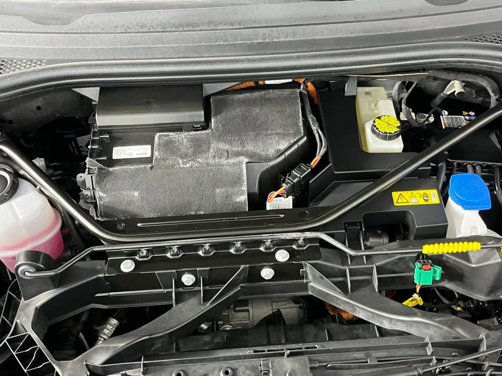 Used 2023 Audi Q4 e-tron Prestige image 28