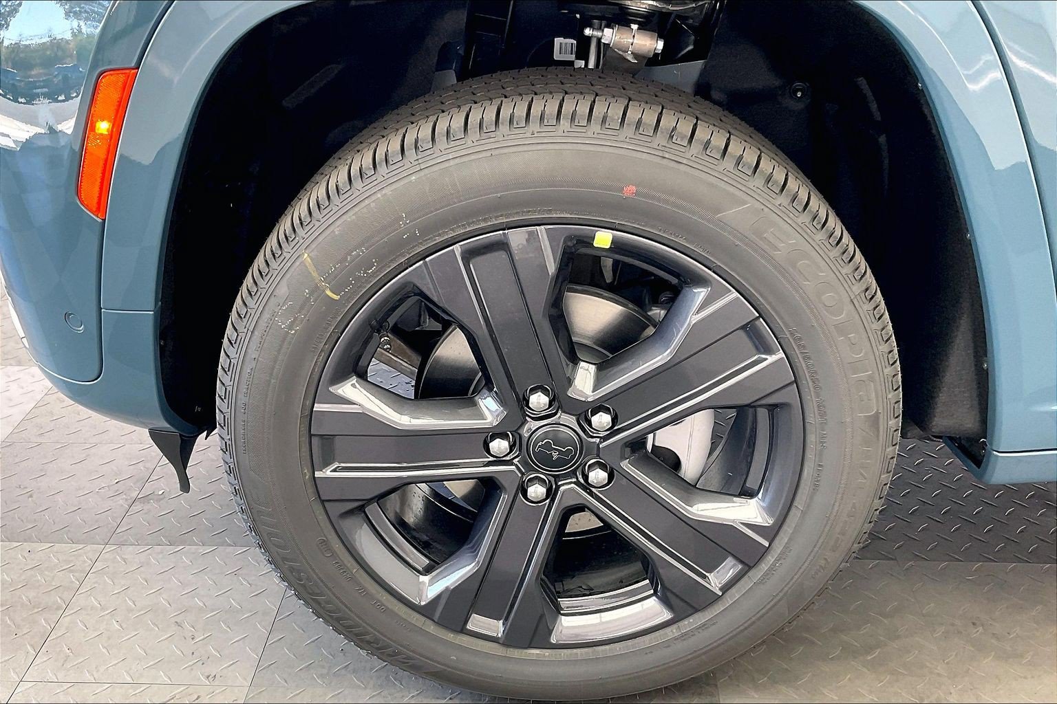 New 2027 Jeep Grand Cherokee Limited AWD/4WD image 14