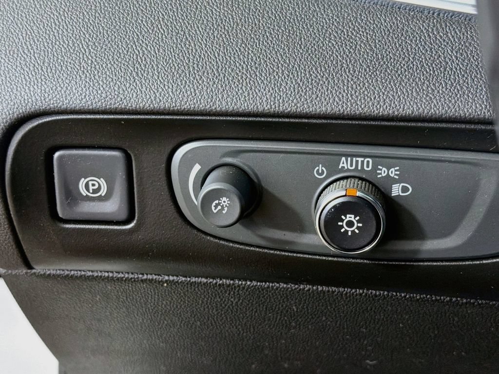 Used 2020 Buick Enclave Preferred FWD image 12