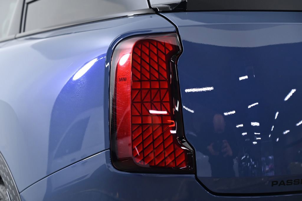 Certified 2025 MINI Cooper Countryman S image 7