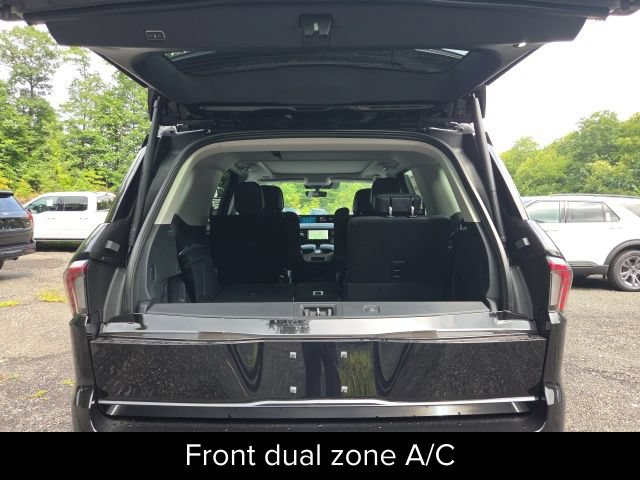 New 2027 Lincoln Navigator Reserve AWD/4WD image 12