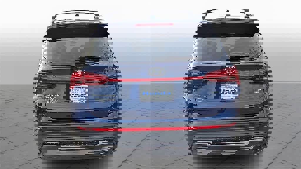 Used 2023 Hyundai Santa Fe XRT w/ Cargo Package image 7