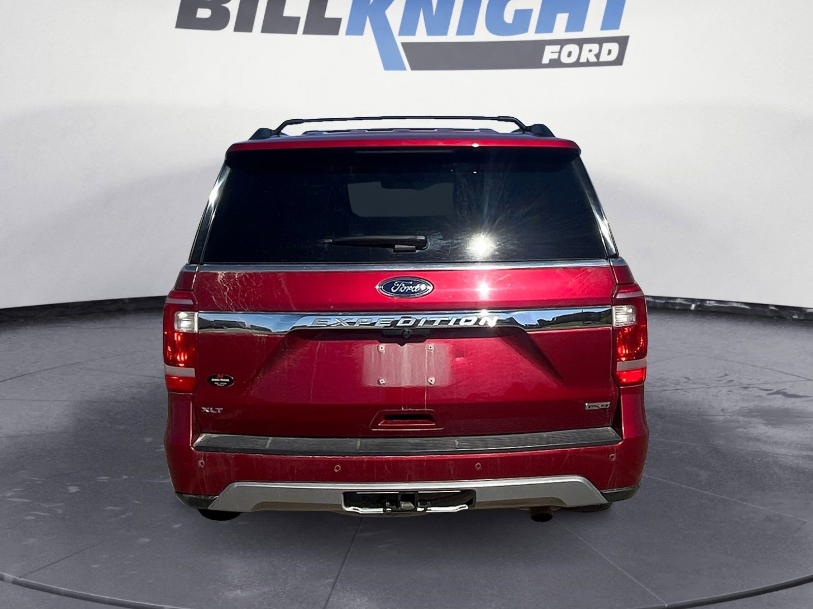 Used 2019 Ford Expedition XLT w/ Equipment Group 202A image 4