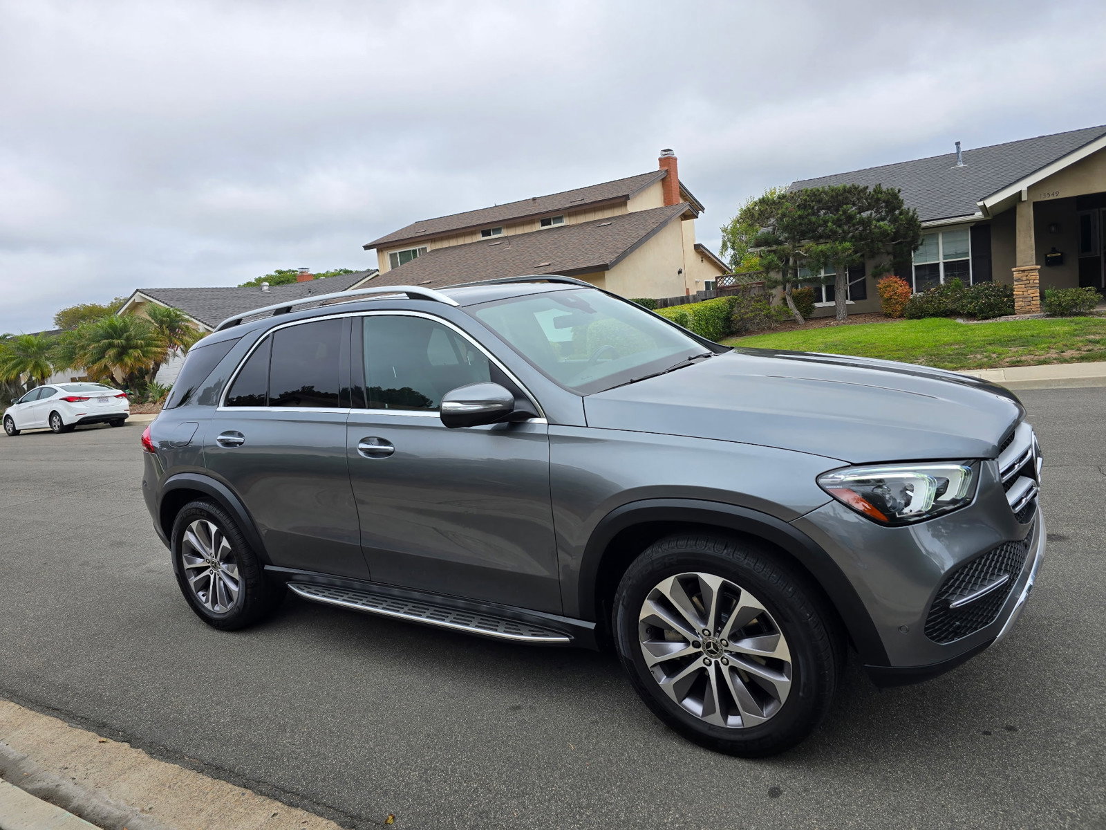 Used 2022 Mercedes-Benz GLE 350 4MATIC w/ Premium Package image 15