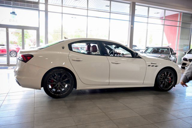 Used 2022 Maserati Ghibli Modena Q4 image 5