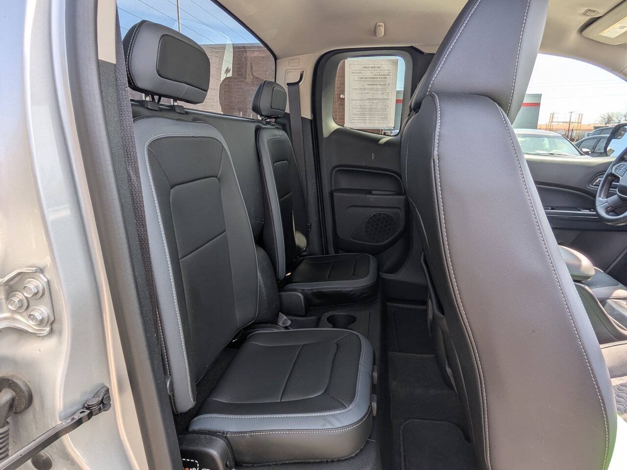Used 2015 Chevrolet Colorado Z71 AWD/4WD image 14