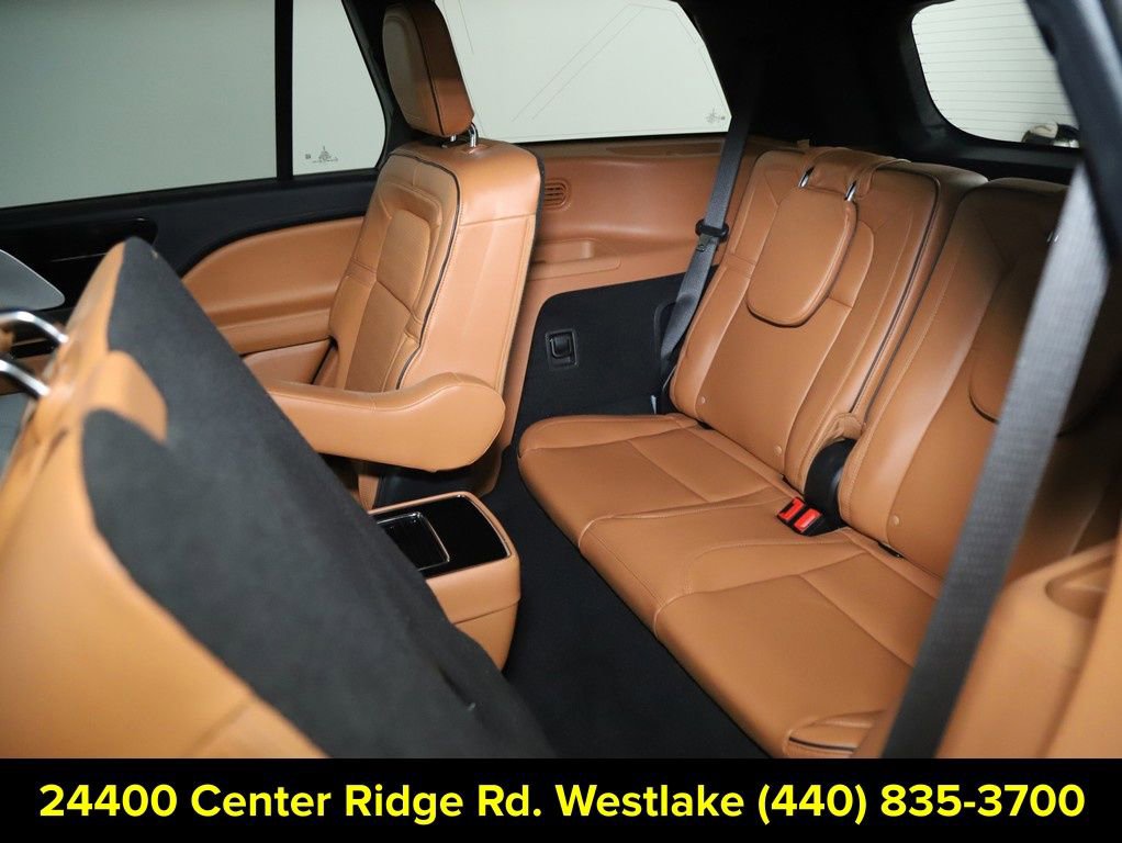 Certified 2025 Lincoln Aviator Black Label image 14