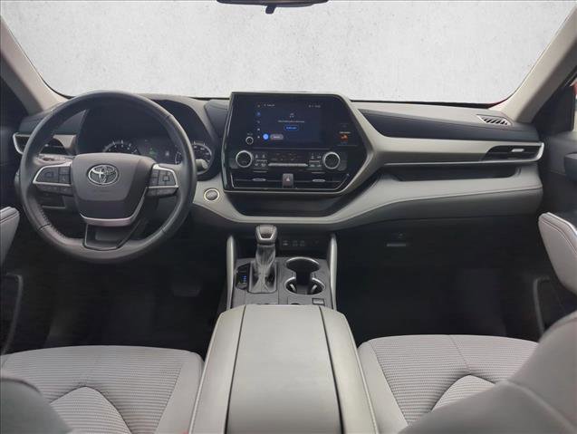 Certified 2024 Toyota Highlander LE image 20