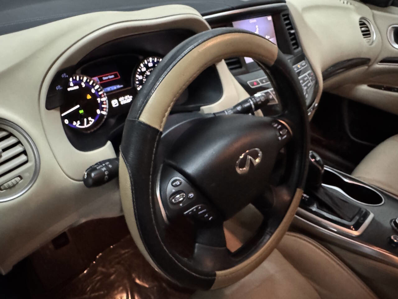 Used 2019 INFINITI QX60 Luxe w/ Essential Package image 14