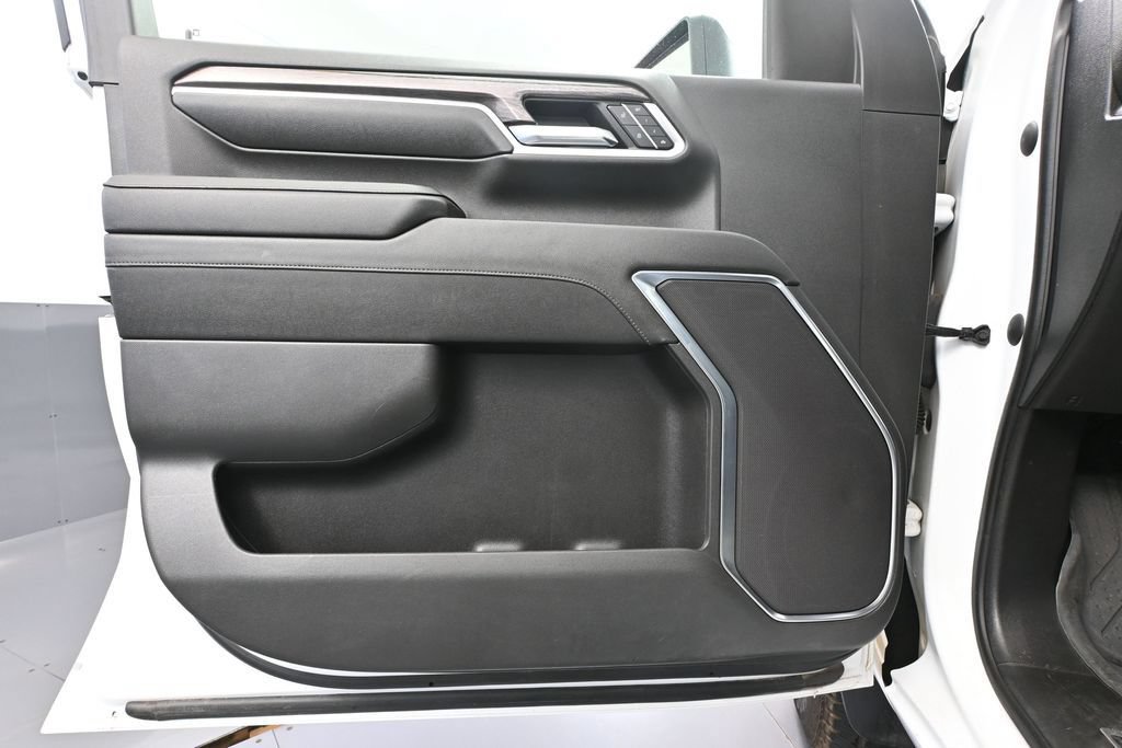 Used 2024 Chevrolet Silverado 2500 LTZ AWD/4WD image 14
