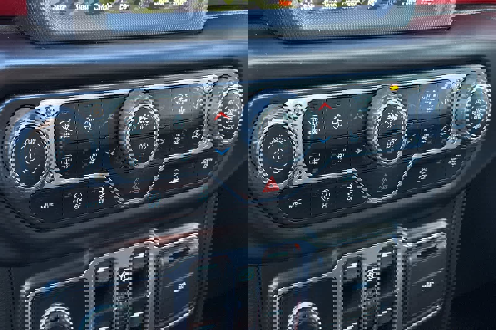 Used 2023 Jeep Wrangler Unlimited Rubicon w/ Cold Weather Group image 22