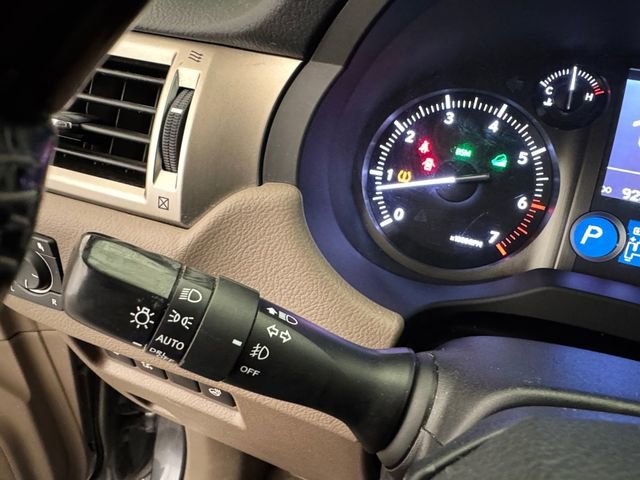 Used 2017 Lexus GX 460 Luxury w/ Preferred Accessory Package image 32